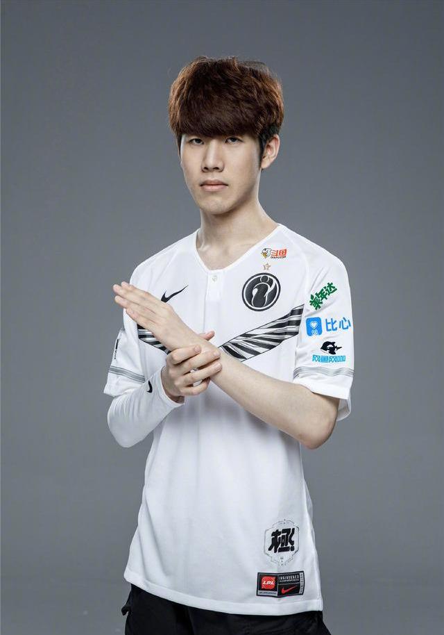 不幸中招，apEX在集训前夕新冠检测呈阳性