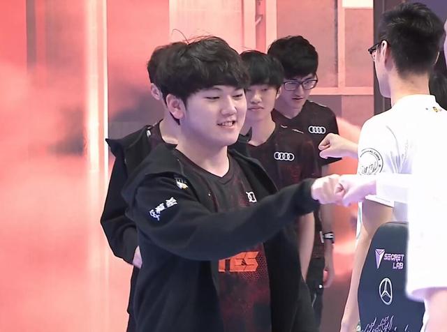 春季赛的MVP分配： Bilibili Gaming 和 JD Gaming 的打野选手占据主导地位，11名首发选手没有获得任何MVP奖项