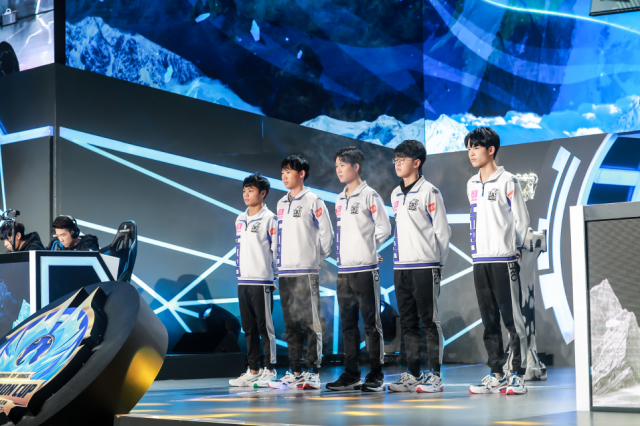 NAVI将对阵FaZe，G2将迎战 FURIA Esports 在IEM科隆2025小组赛首场比赛中